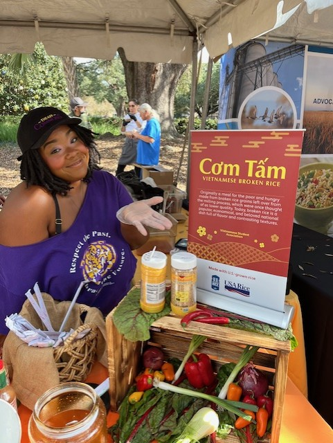美国稻米协会参加路易斯安那州立大学校园美食节