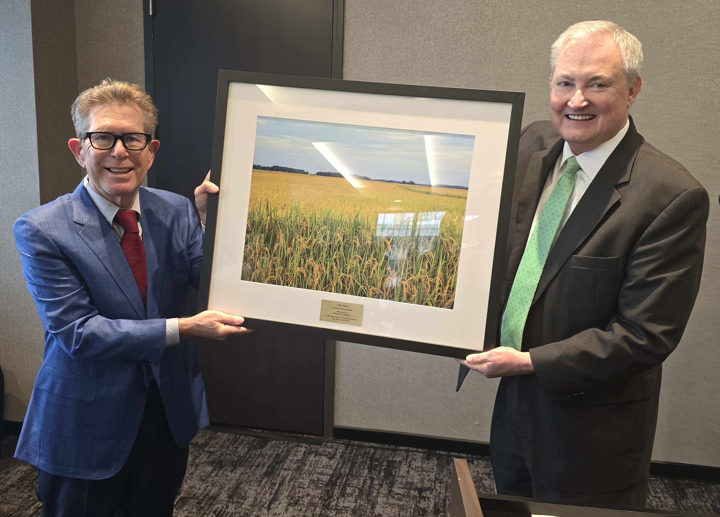 美国稻米协会颁发终身成就奖